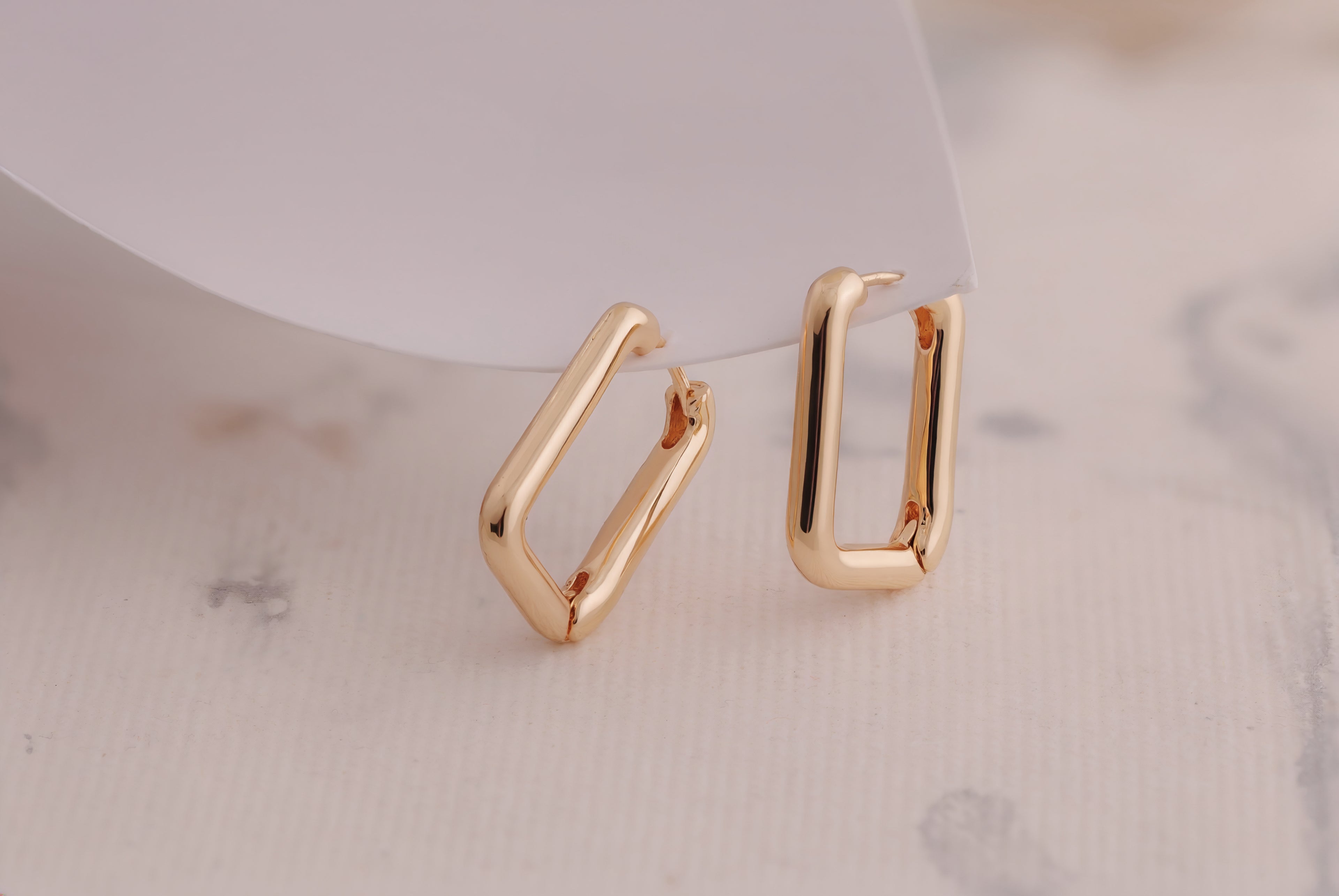 Luna square hoops