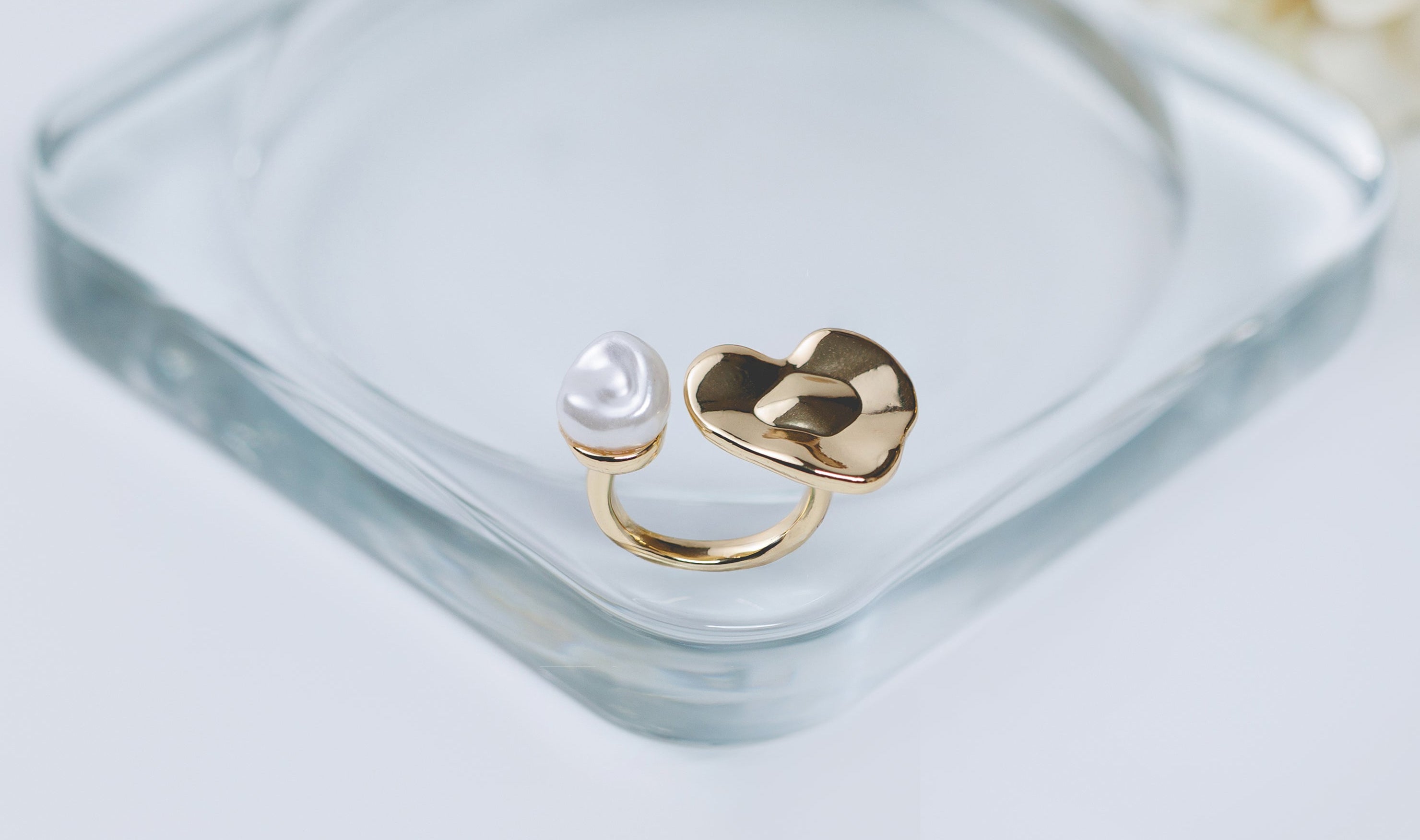 Aira ring