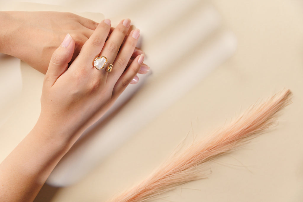 Zina pearl ring