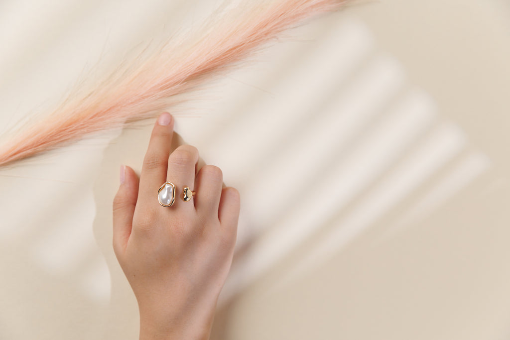 Zina pearl ring