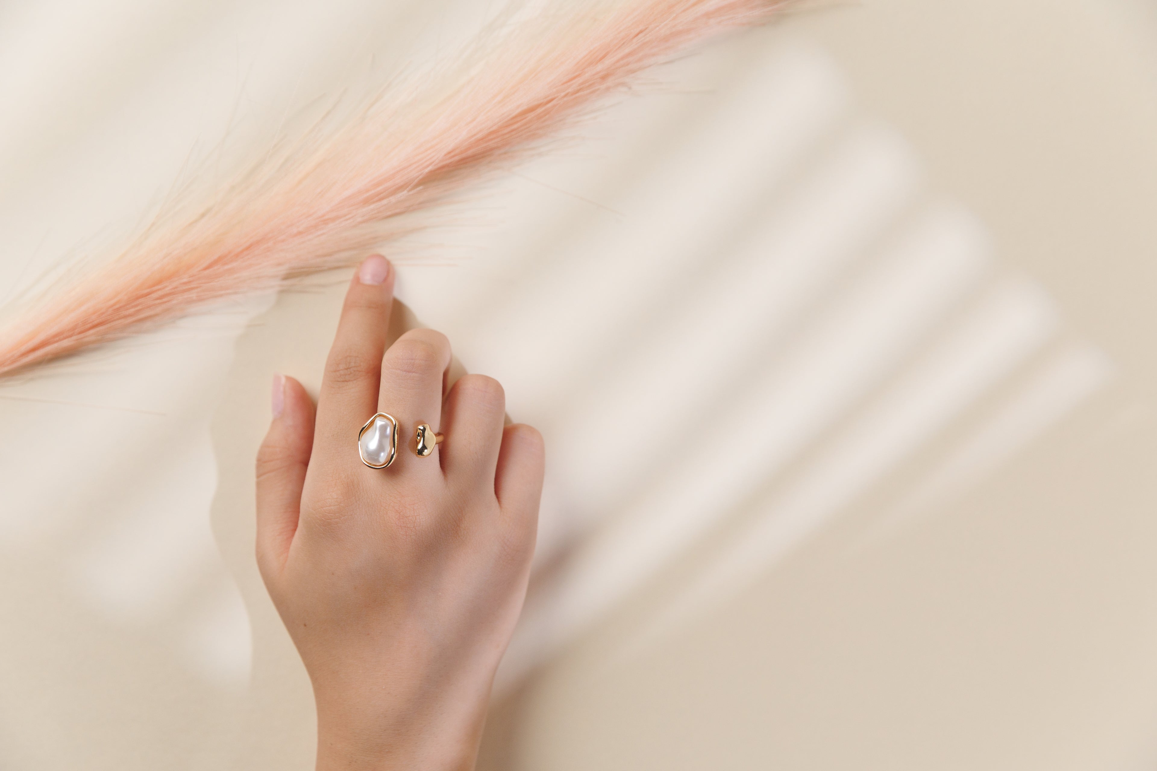 Zina pearl ring