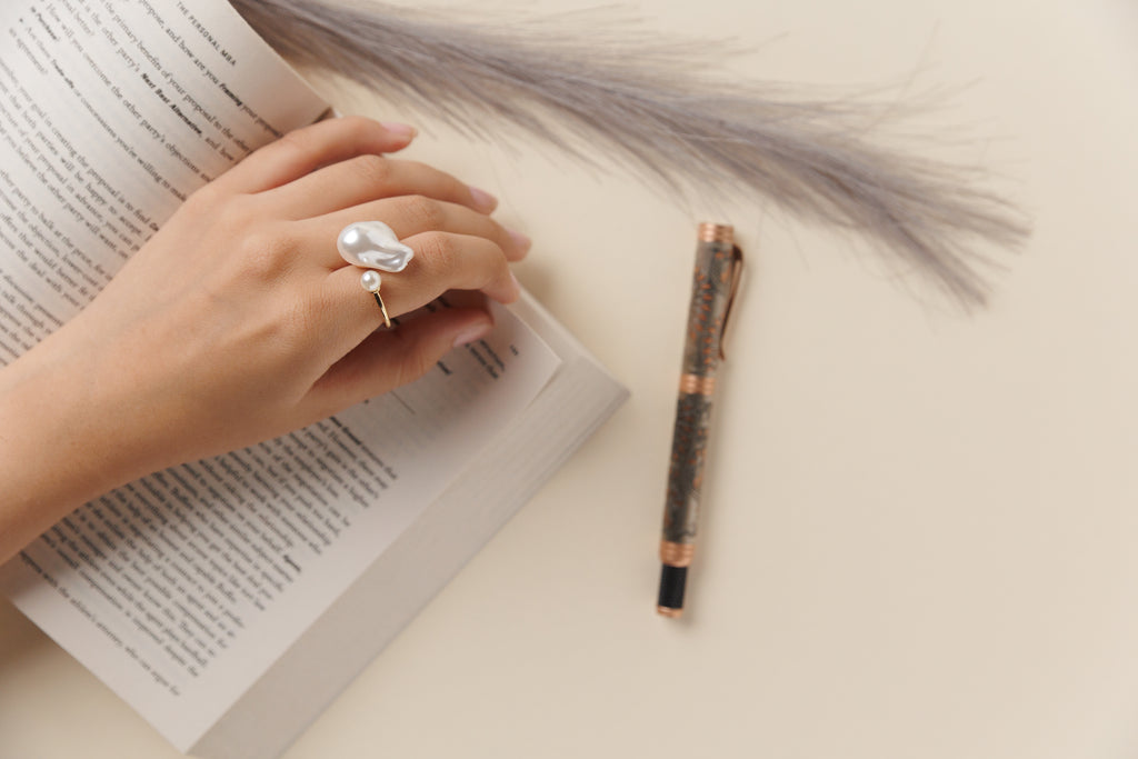 Lina pearl ring