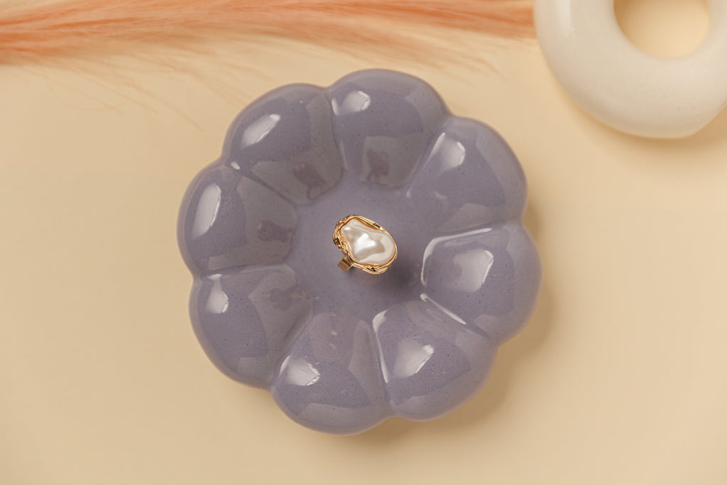 Melo pearl ring