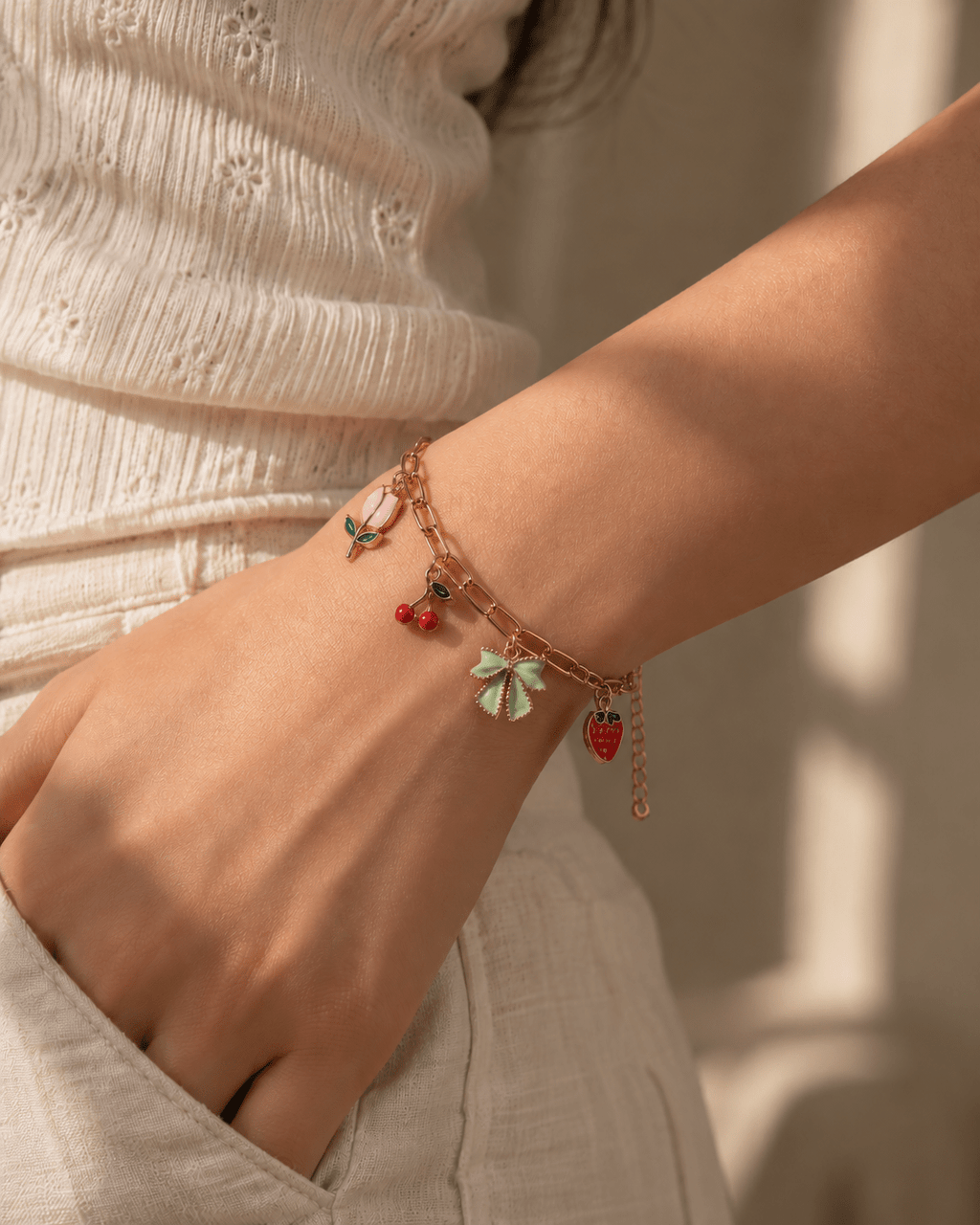 Mavie charm bracelet - avantara